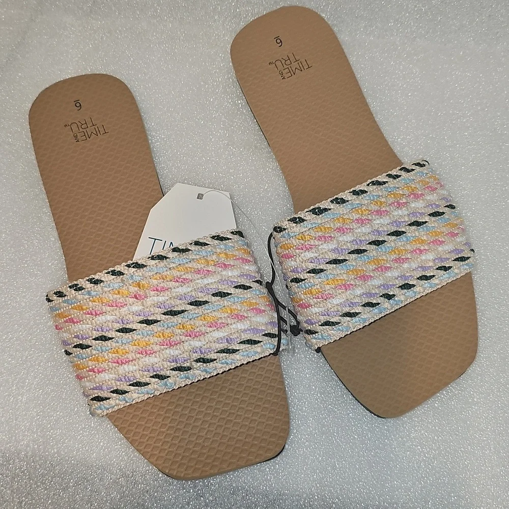 Time and Tru Women's Size 6 Woven Slide New